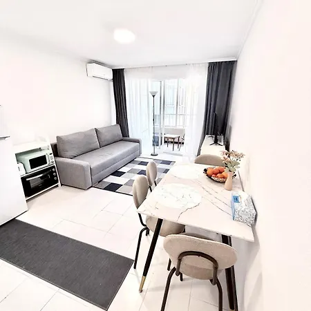 With Pool, Near The Apartamento Torrevieja